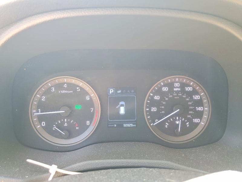 2017 HYUNDAI TUCSON SE 9
