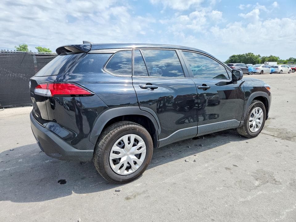2025 TOYOTA COROLLA CROSS L 3