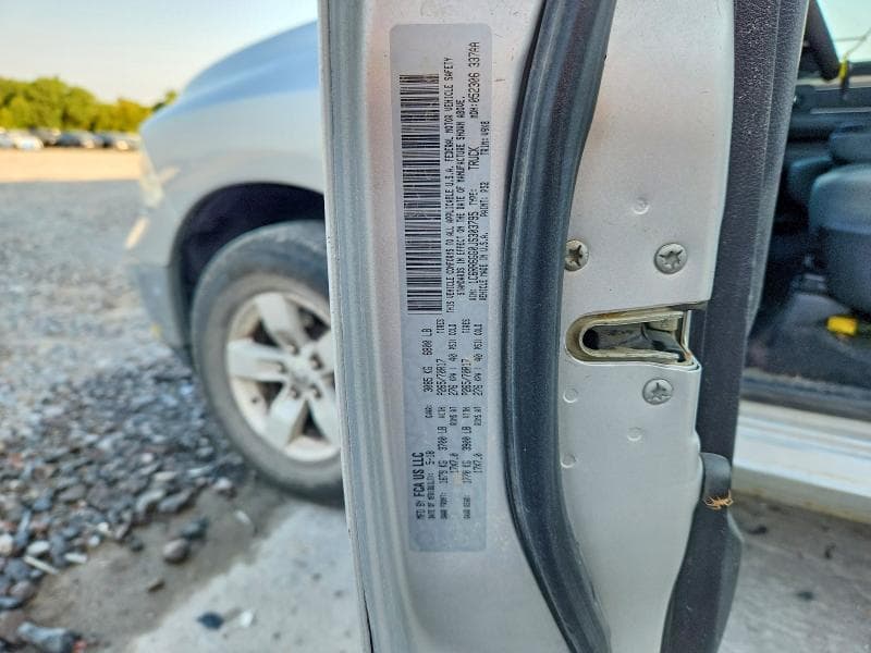 2018 RAM 1500 SLT 12