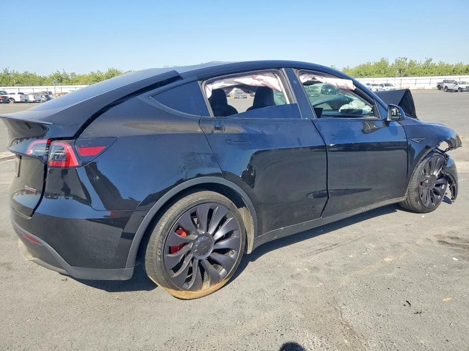 2024 TESLA MODEL Y 3