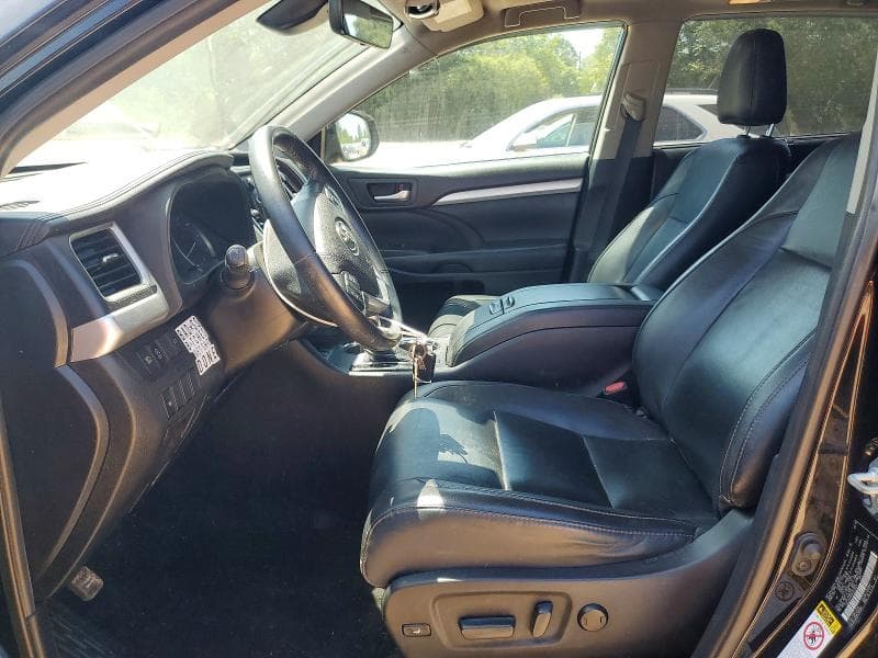 2019 TOYOTA HIGHLANDER XLE 7