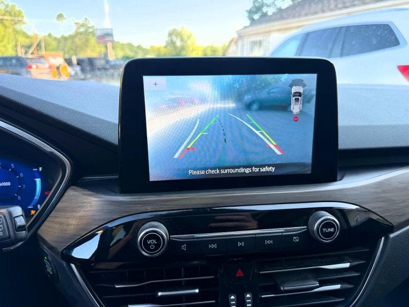 2020 FORD ESCAPE TITANIUM 10