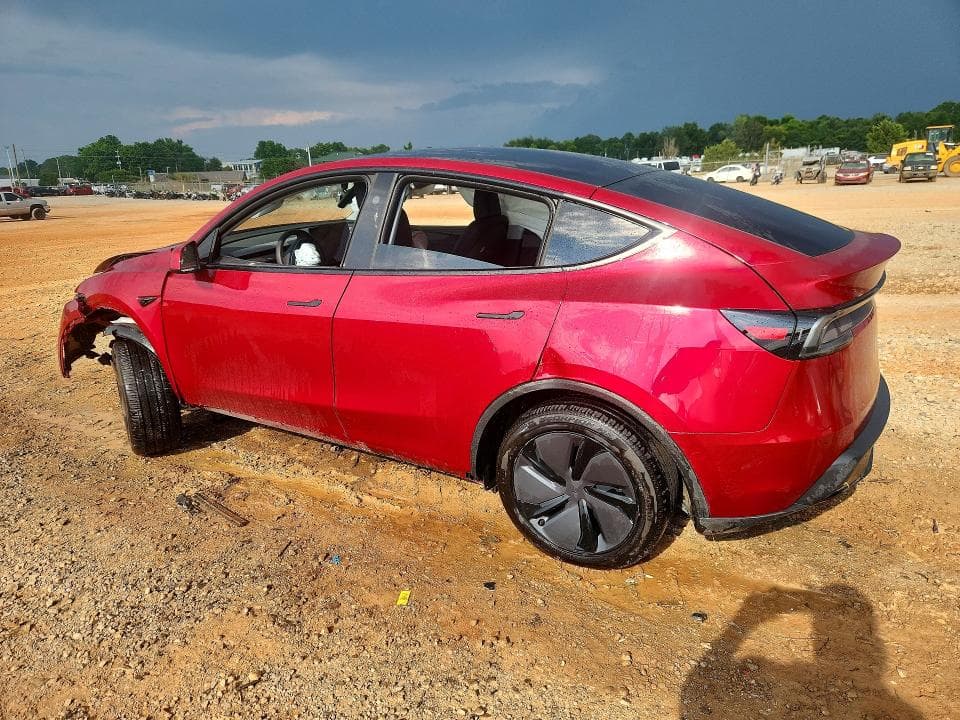 2026 TESLA MODEL Y 2
