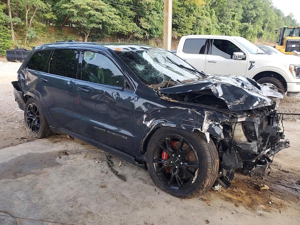 2017 JEEP GRAND CHEROKEE SRT-8 4
