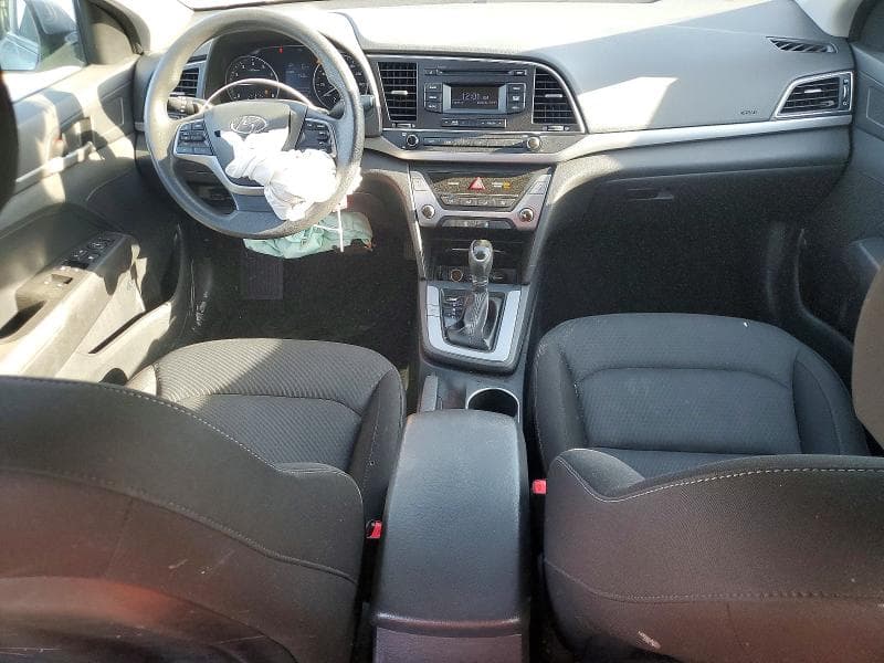 2018 HYUNDAI ELANTRA SE 8