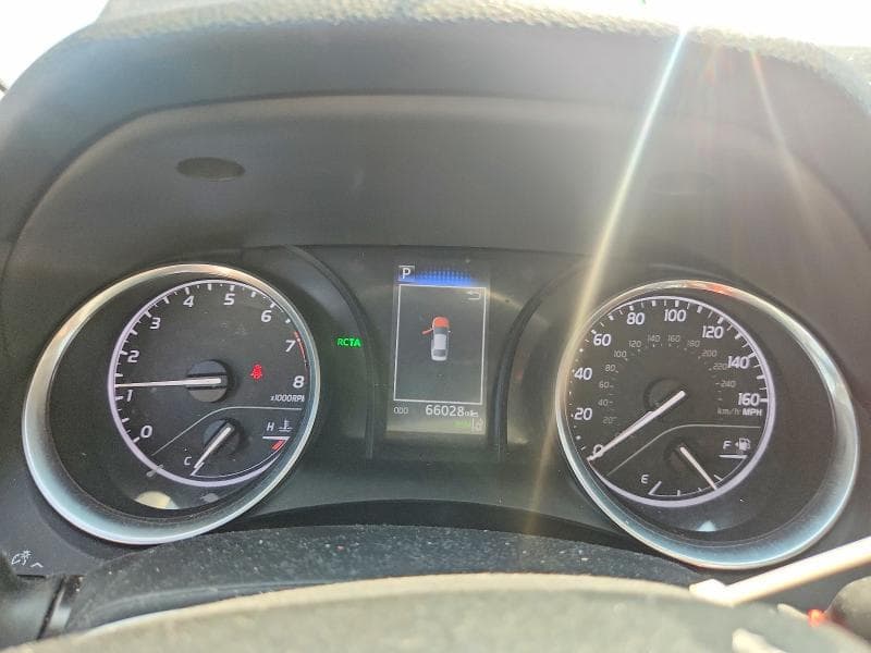 2018 TOYOTA CAMRY LE 9