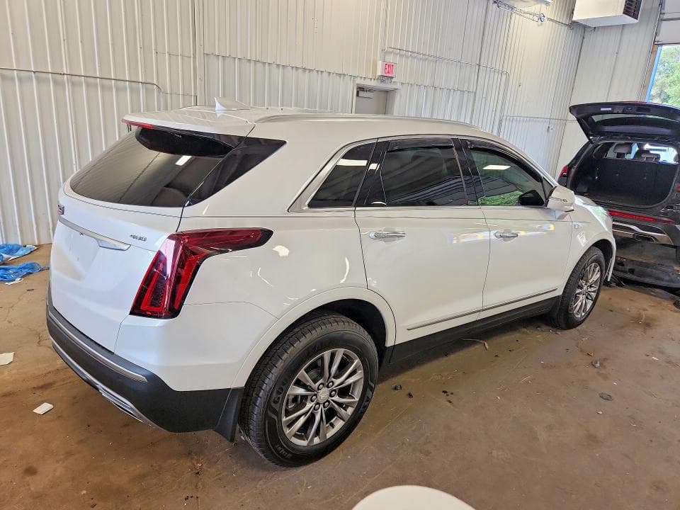 2021 CADILLAC XT5 PREMIUM LUXURY 3