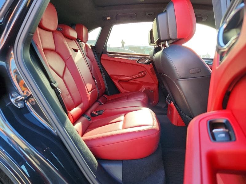 2018 PORSCHE MACAN TURBO 11