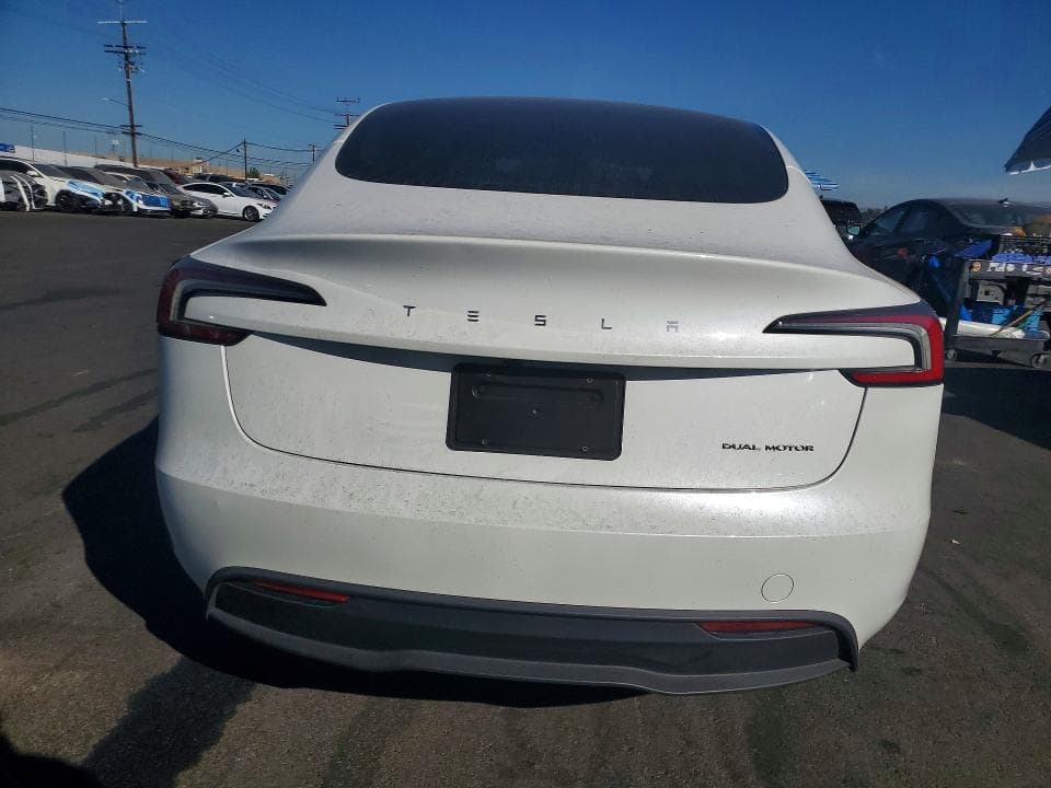 2024 TESLA MODEL 3 6