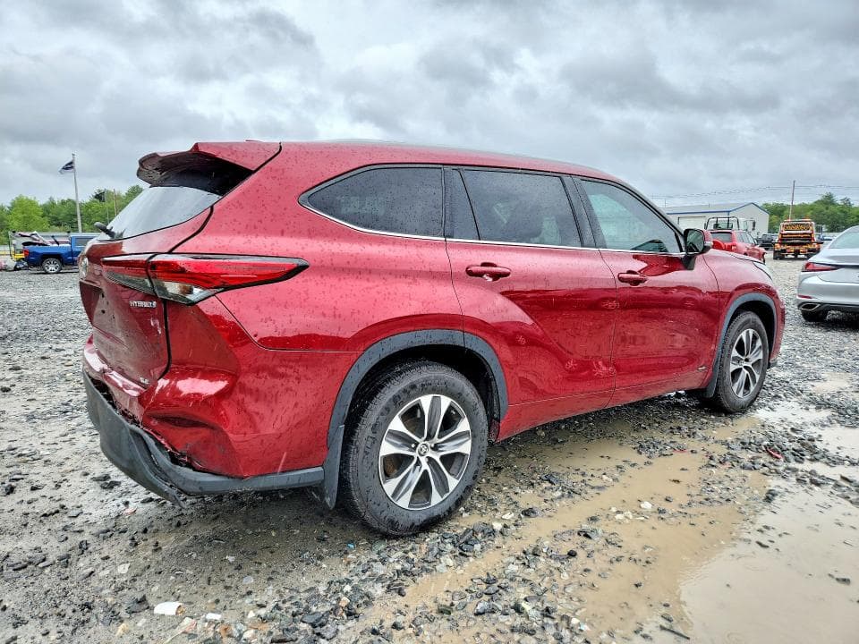 2022 TOYOTA HIGHLANDER HYBRID XLE 3