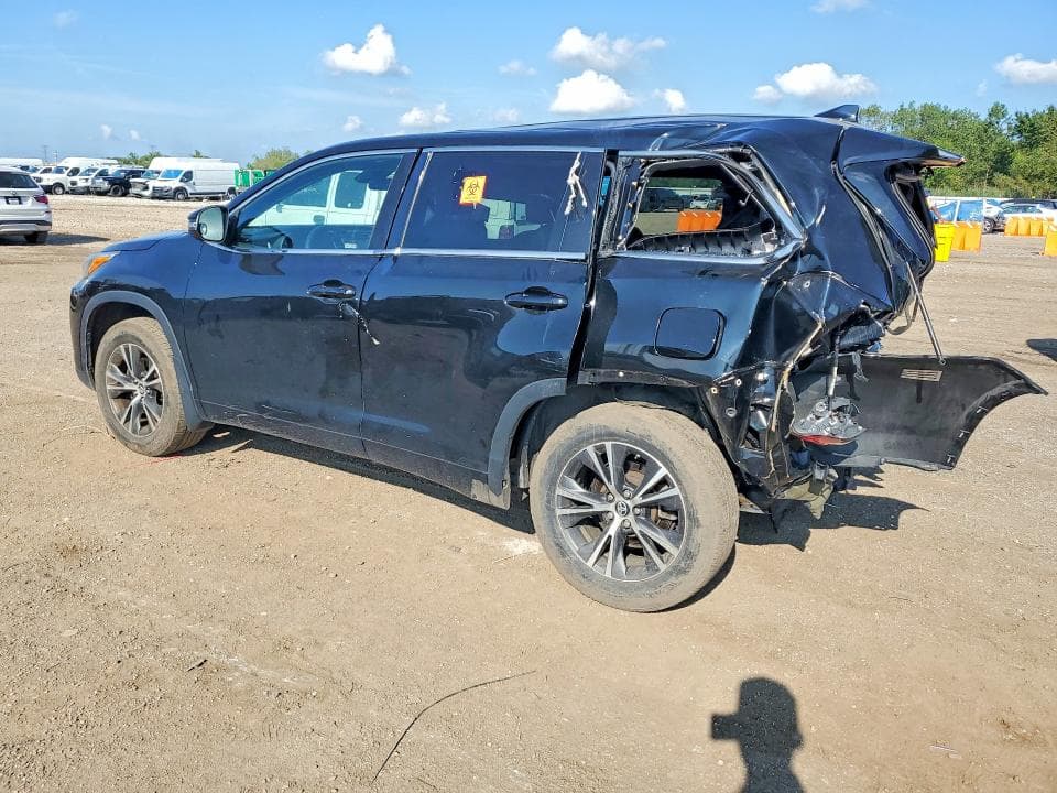 2017 TOYOTA HIGHLANDER LE PLUS 2