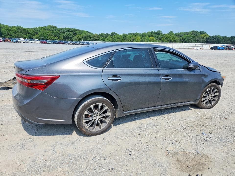 2017 TOYOTA AVALON XLE 3