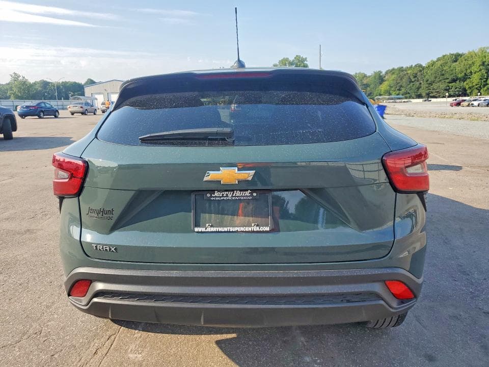 2025 CHEVROLET TRAX LS 6
