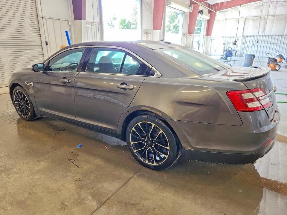 2018 FORD TAURUS SEL 2
