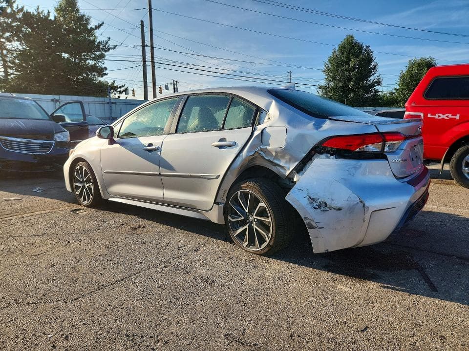 2020 TOYOTA COROLLA SE 2
