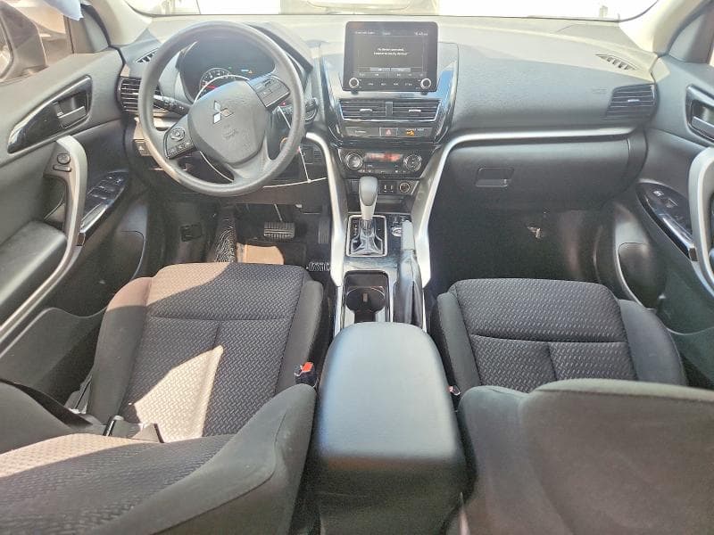 2023 MITSUBISHI ECLIPSE CROSS LE 8