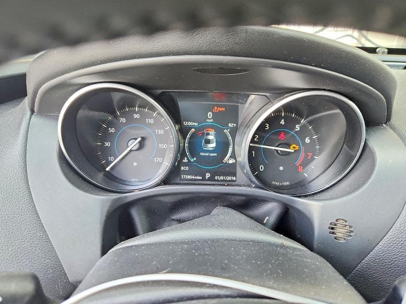 2018 JAGUAR XE 9