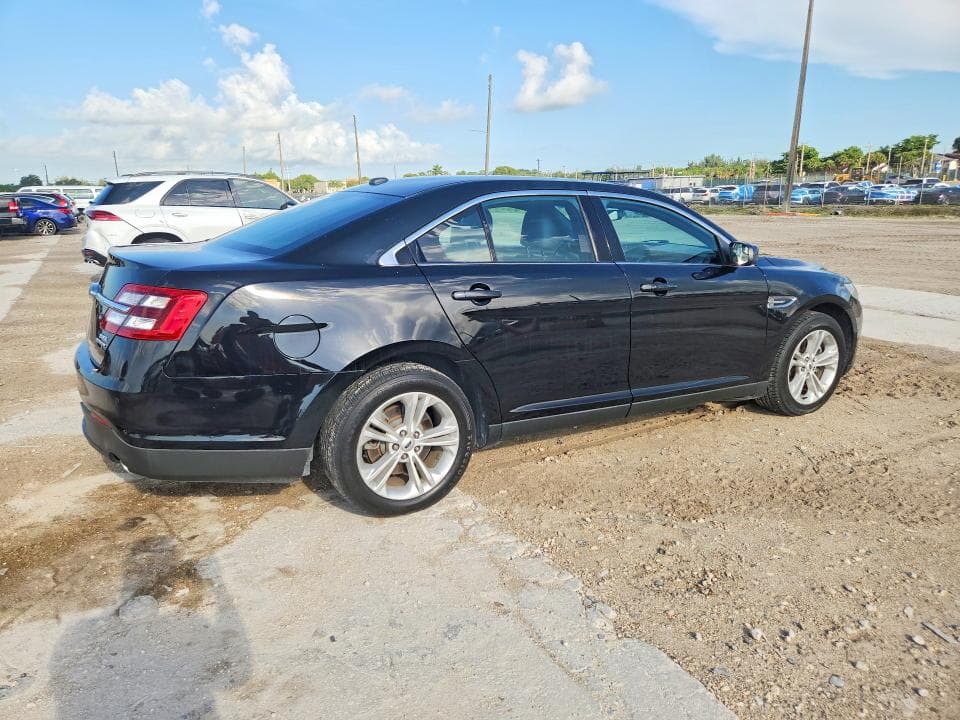 2018 FORD TAURUS SEL 3