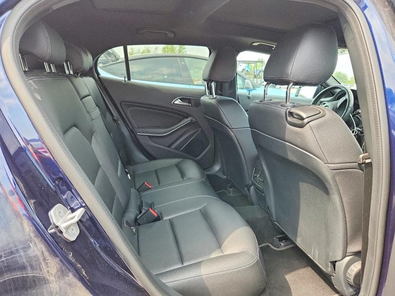 2018 MERCEDES-BENZ GLA 250 4MATIC 10
