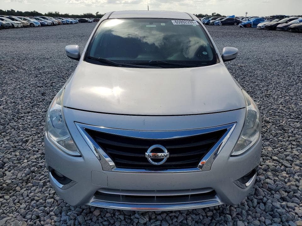 2017 NISSAN VERSA 1.6 SL 5