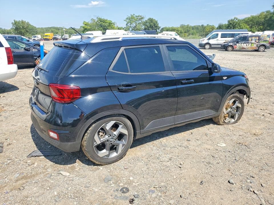 2024 HYUNDAI VENUE SEL 3