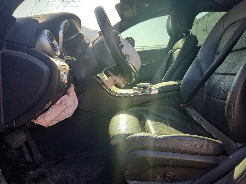2019 MERCEDES-BENZ C 300 7
