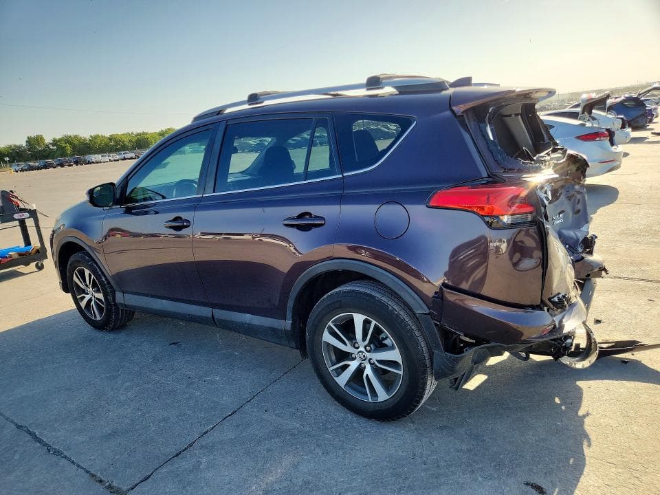 2017 TOYOTA RAV4 XLE 2