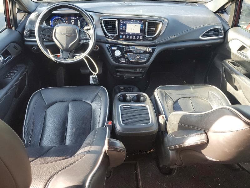 2019 CHRYSLER PACIFICA LIMITED 8