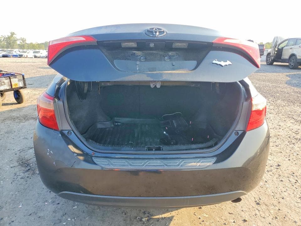 2018 TOYOTA COROLLA LE 6