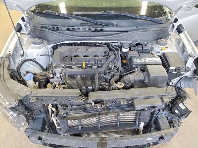 2020 HYUNDAI VENUE SE 12