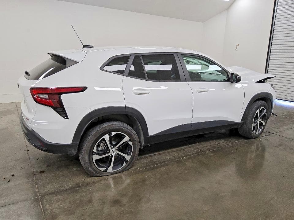 2024 CHEVROLET TRAX 1RS 3