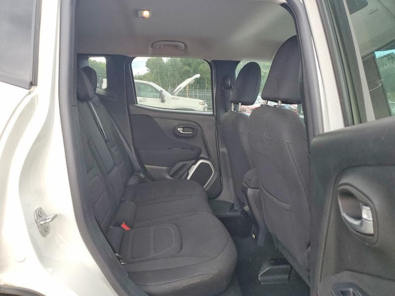 2018 JEEP RENEGADE LATITUDE 11