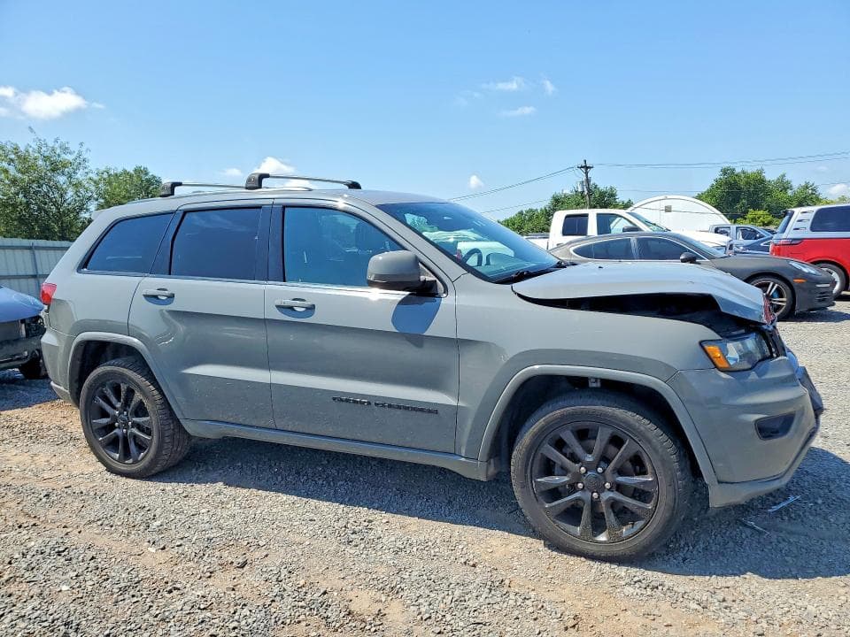 2019 JEEP GRAND CHEROKEE LAREDO 4
