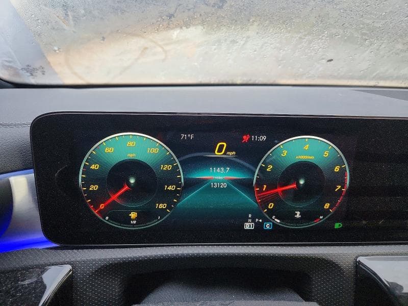 2022 MERCEDES-BENZ A 220 9