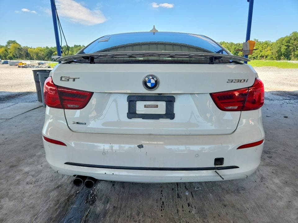 2017 BMW 330 XIGT 6
