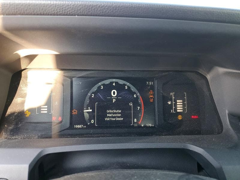 2025 TOYOTA TACOMA SR 9