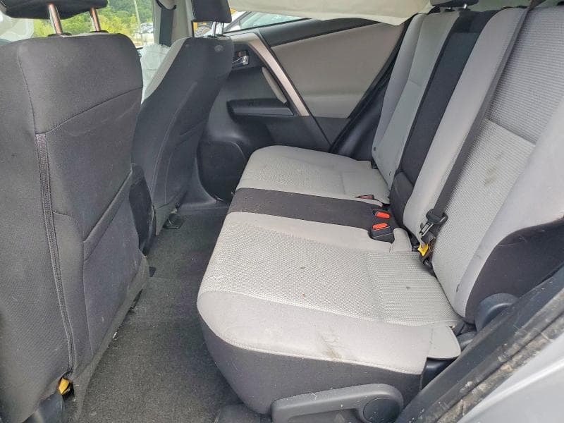 2018 TOYOTA RAV4 XLE 11