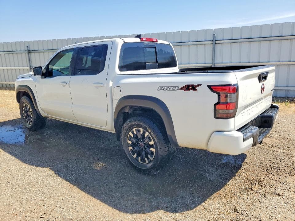 2024 NISSAN FRONTIER PRO-4X 2