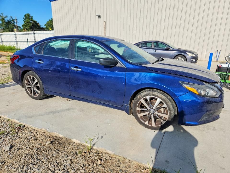 2017 NISSAN ALTIMA 2.5 SR 4