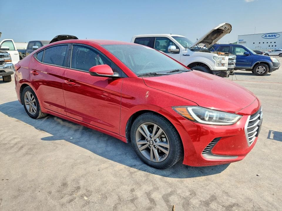 2018 HYUNDAI ELANTRA SEL 4