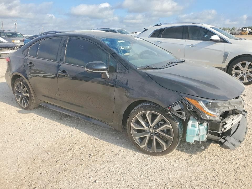 2020 TOYOTA COROLLA SE 4