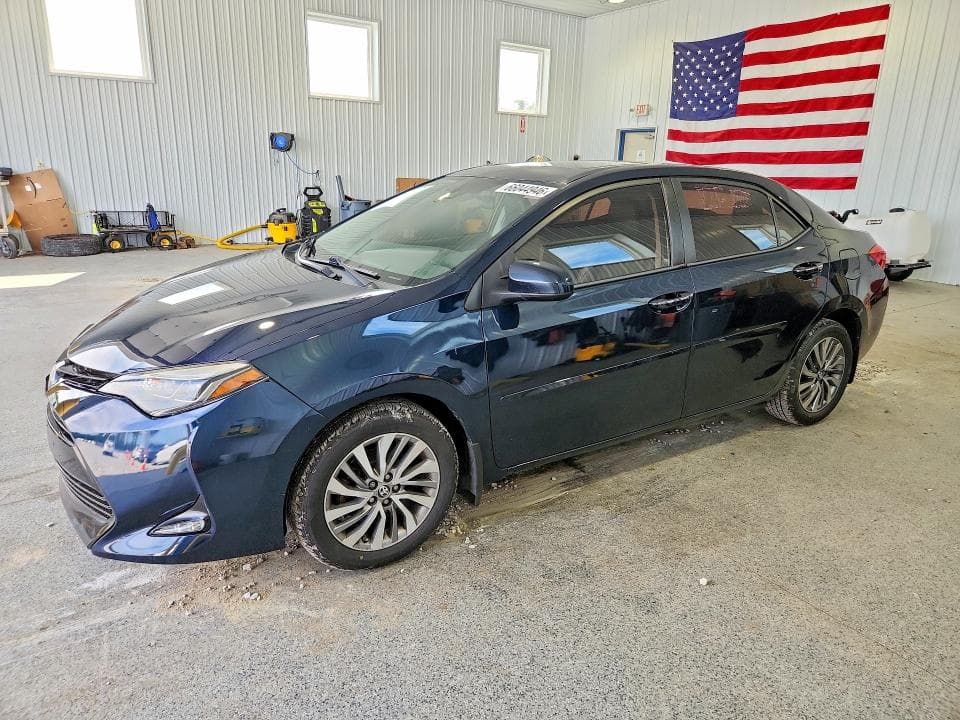 2018 TOYOTA COROLLA XLE - 1