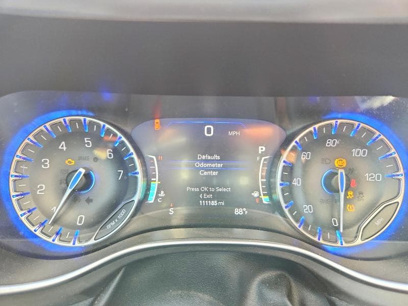 2017 CHRYSLER PACIFICA LIMITED 9