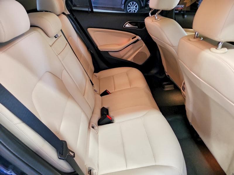 2020 MERCEDES-BENZ GLA 250 4MATIC 11