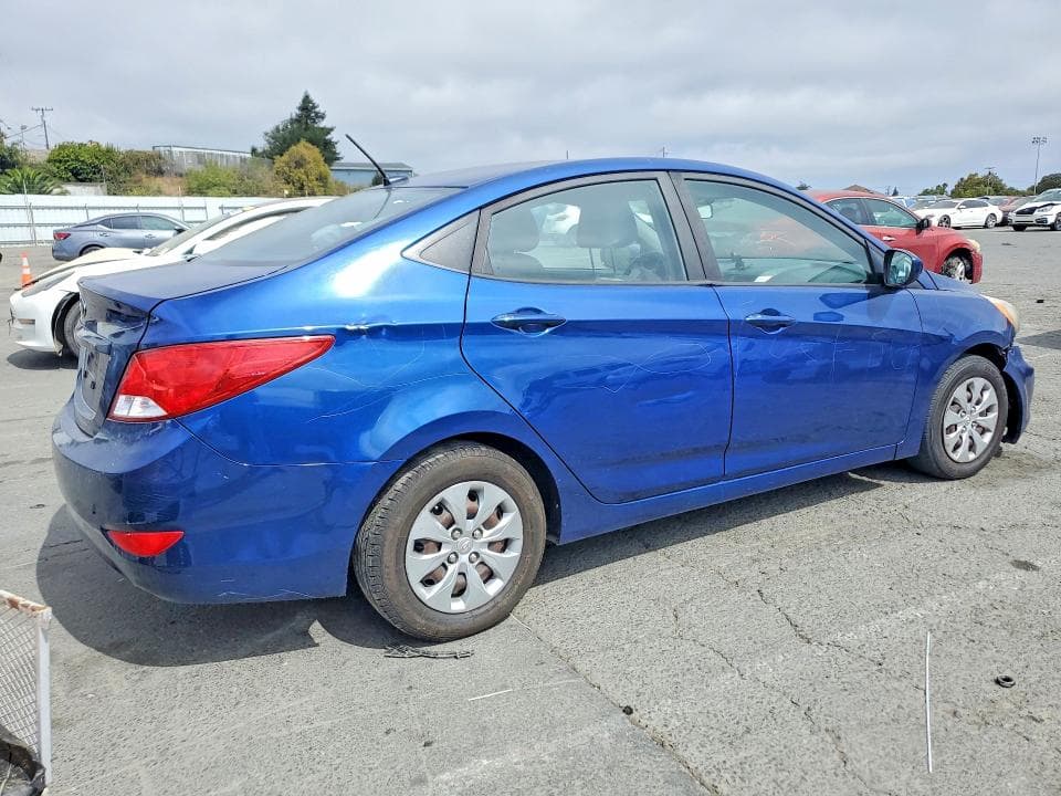 2017 HYUNDAI ACCENT SE 3