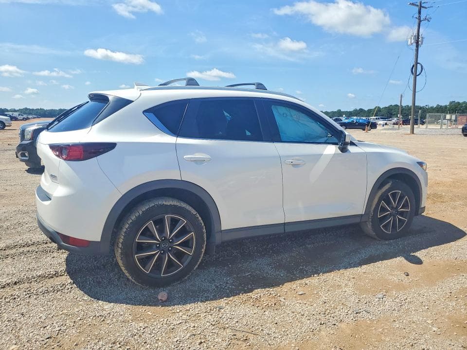 2018 MAZDA CX-5 TOURING 3