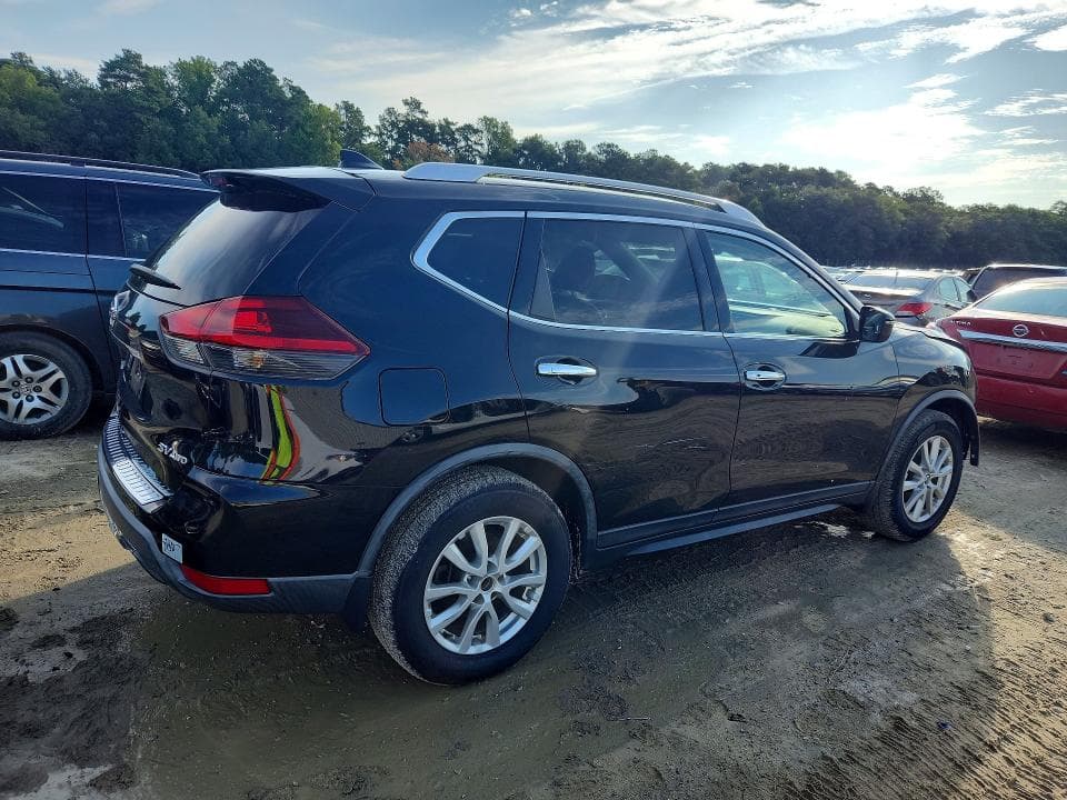2018 NISSAN ROGUE SV 3