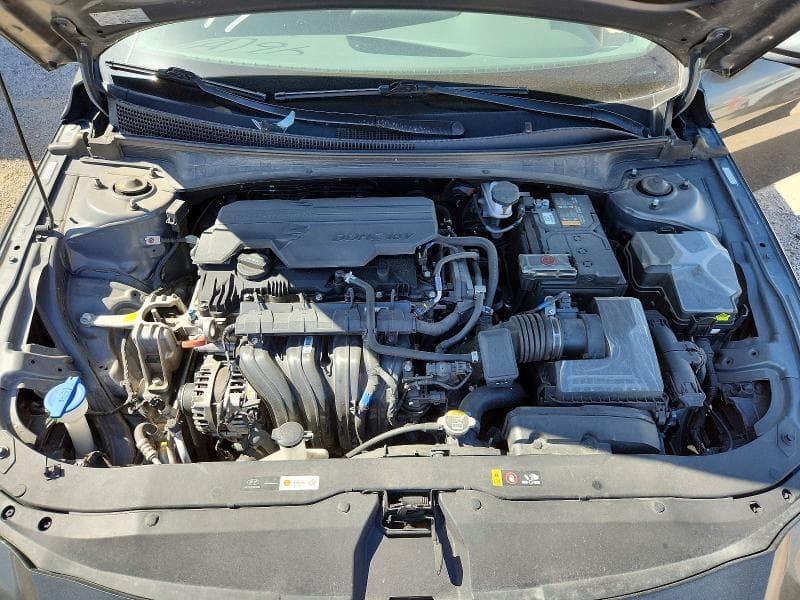 2024 HYUNDAI ELANTRA SE 11