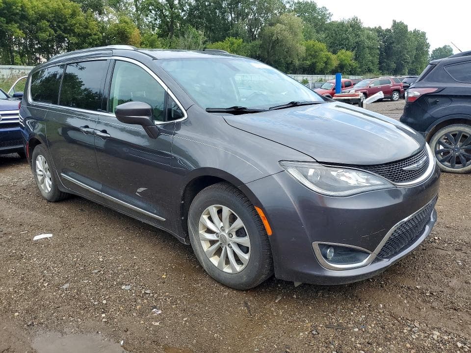 2018 CHRYSLER PACIFICA TOURING L 4