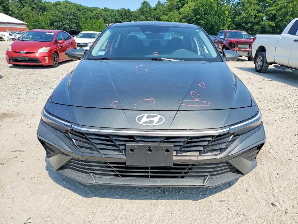 2024 HYUNDAI ELANTRA SE 5